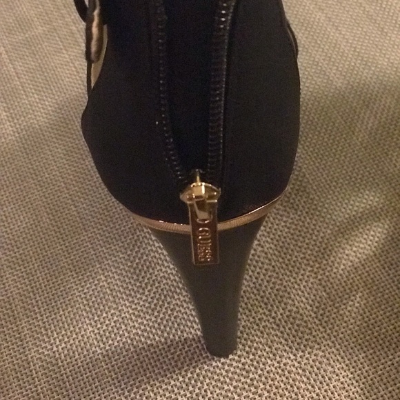 GUESS what??? - Picture 2 of 3